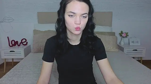 Camila 777  online show from 11-25-25, 10:54