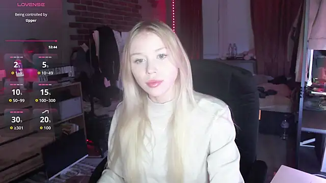 mollydollka online show from 11-23-25, 03:12