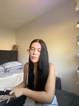 Snapshot of Kerysmae chatting on 12-03-25, 11:08 Kerysmae online show from 12-03-25, 11:08