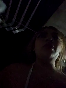 mila curvy online show from 12-14-25, 04:51