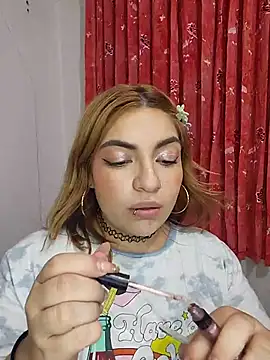 Snapshot of mila_curvy chatting on 01-17-26, 05:01 mila curvy online show from 01-17-26, 05:01