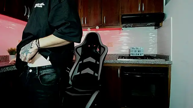 eren jeager online show from 02-04-26, 02:17