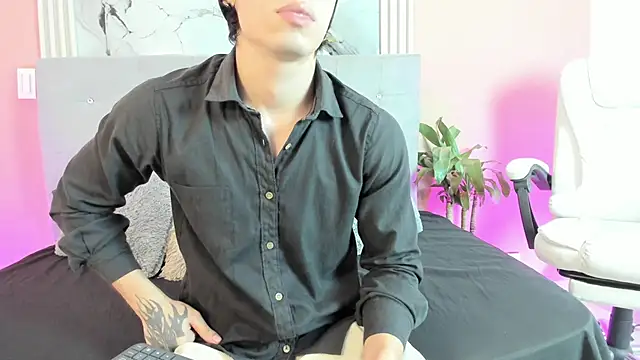 eren jeager online show from 02-24-26, 01:14