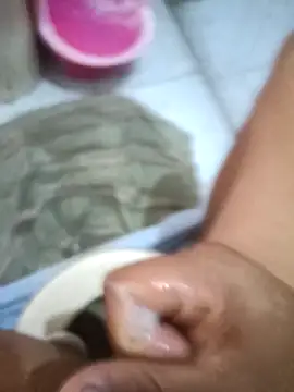 Snapshot of Rico123san chatting on 12-19-25, 07:43 Rico123san online show from 12-19-25, 07:43