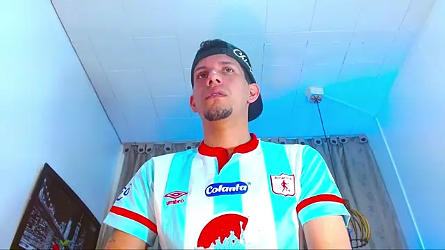 Sebastian Smith   online show from 04-06-26, 11:33