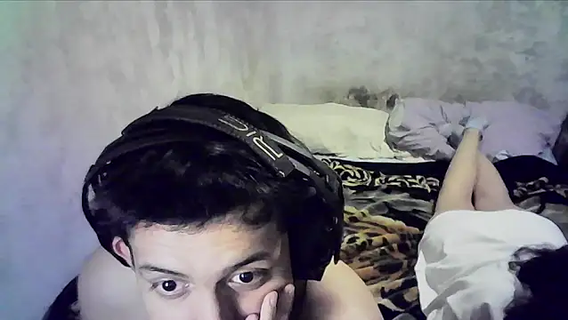 Snapshot of Giby_Grace chatting on 01-17-26, 05:12 Giby Grace online show from 01-17-26, 05:12