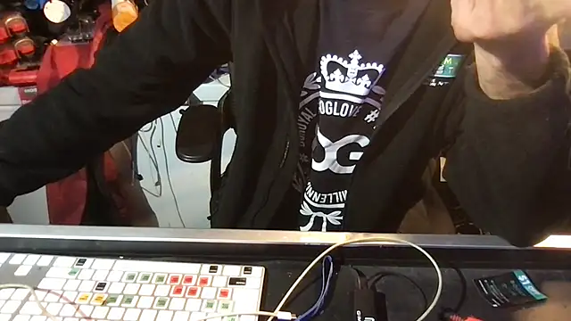 SinlessFreedom7 online show from 02-06-26, 03:55