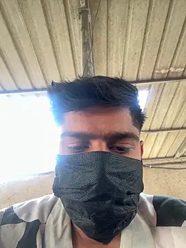 Snapshot of hardboydick2000 chatting on 12-17-25, 09:04 hardboydick2000 online show from 12-17-25, 09:04