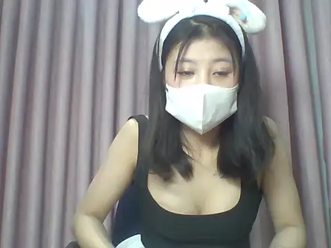 Pinkool21 online show from 11-24-25, 02:06