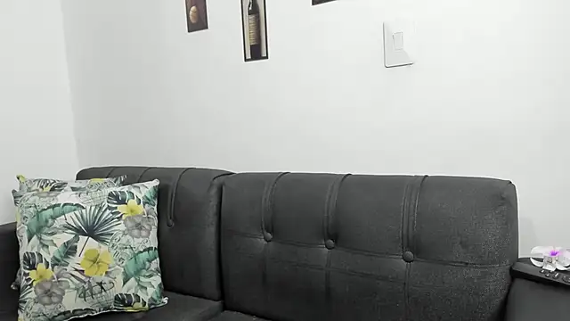 Snapshot of Violeta_Gracee chatting on 11-24-25, 11:37 Violeta Gracee online show from 11-24-25, 11:37