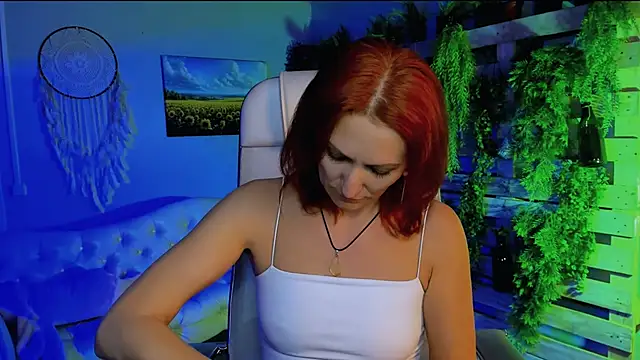 DianaTorrens online show from 12-14-25, 09:36