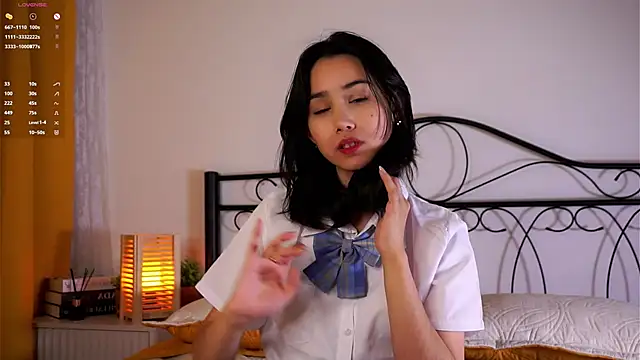 StaciaBratz online show from 11-30-25, 07:18