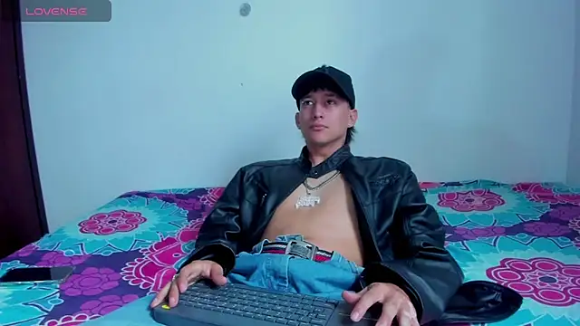 Snapshot of Darsel_night chatting on 11-29-25, 07:39 Darsel night online show from 11-29-25, 07:39