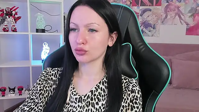 NaomiBlakes online show from 01-08-26, 05:21