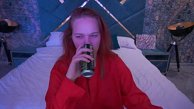 Snapshot of Sun_Shine_Lola chatting on 11-26-25, 07:20 Sun Shine Lola online show from 11-26-25, 07:20