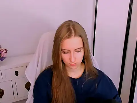 VanessaAmore online show from 04-22-26, 09:55