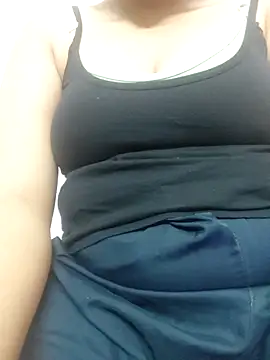 Snapshot of Tanvi_02 chatting on 11-27-25, 04:42 Tanvi 02 online show from 11-27-25, 04:42