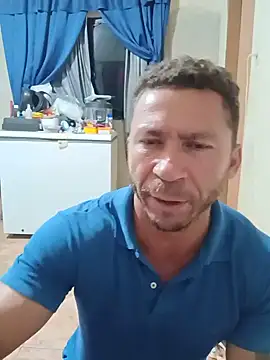 Snapshot of RobertoLuiz84 chatting on 06-23-26, 02:20 RobertoLuiz84 online show from 06-23-26, 02:20
