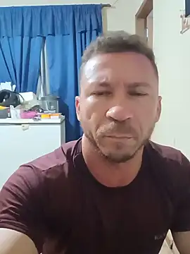 Snapshot of RobertoLuiz84 chatting on 07-18-26, 11:30 RobertoLuiz84 online show from 07-18-26, 11:30