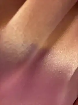 Queen-of-Love online show from 05-15-26, 03:30