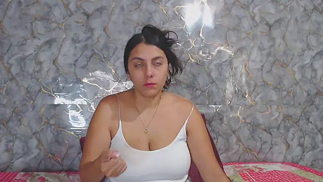Snapshot of miarouse1531 chatting on 04-18-26, 04:55 miarouse1531 online show from 04-18-26, 04:55
