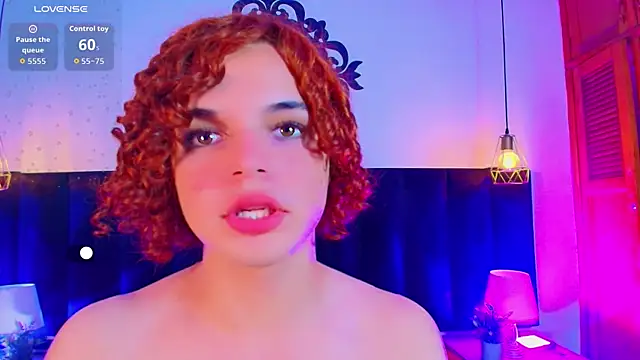Snapshot of Skyee_angel chatting on 05-28-26, 08:39 Skyee angel online show from 05-28-26, 08:39