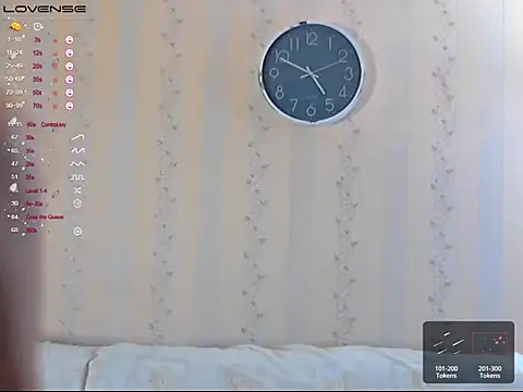 Snapshot of LustfulSarah chatting on 10-06-25, 01:52 LustfulSarah online show from 10-06-25, 01:52