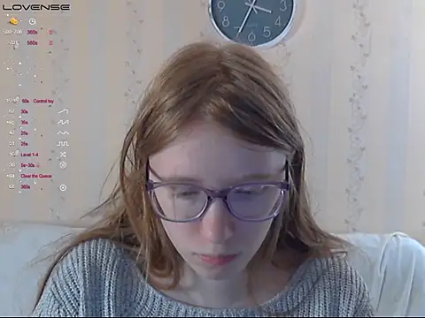 Snapshot of LustfulSarah chatting on 10-17-25, 12:41 LustfulSarah online show from 10-17-25, 12:41