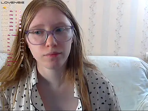 Snapshot of LustfulSarah chatting on 12-15-25, 10:14 LustfulSarah online show from 12-15-25, 10:14