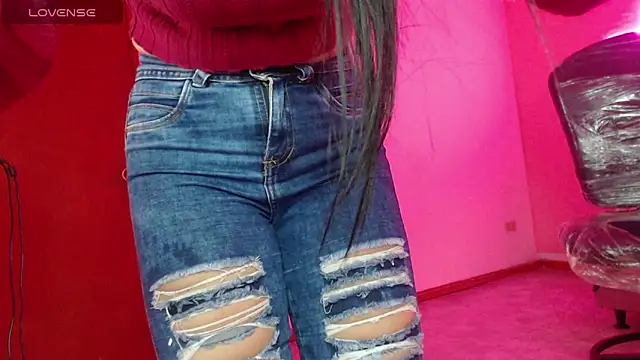 lia rose 6 online show from 12-15-25, 02:10