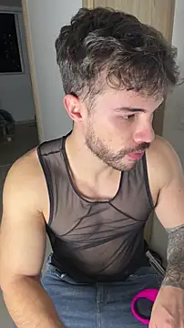 Snapshot of Valenthino_Salvatore chatting on 11-30-25, 03:43 Valenthino Salvatore online show from 11-30-25, 03:43