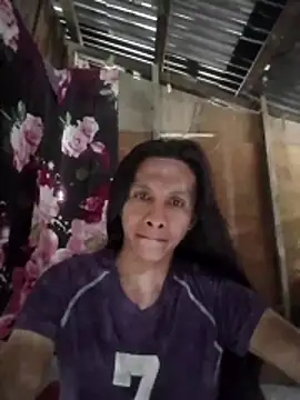 lovelycarla32 online show from 12-15-25, 03:00