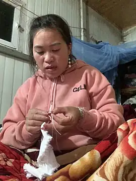 hotel222 online show from 11-28-25, 01:36