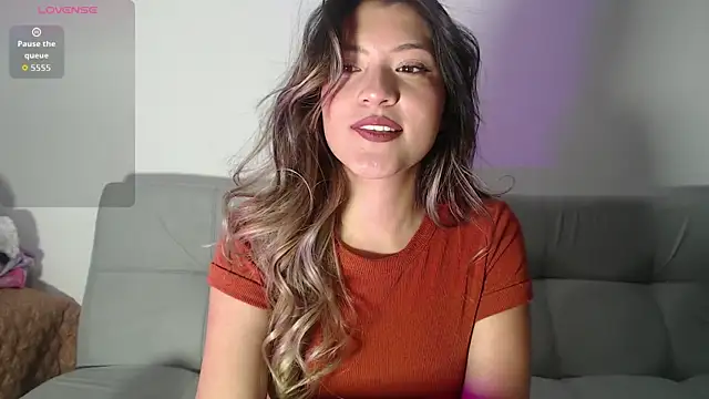 hanna  jones7 online show from 01-10-26, 12:12