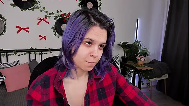 LiraBelle online show from 04-24-26, 03:09