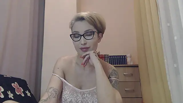 JADAPink    online show from 04-18-26, 06:23