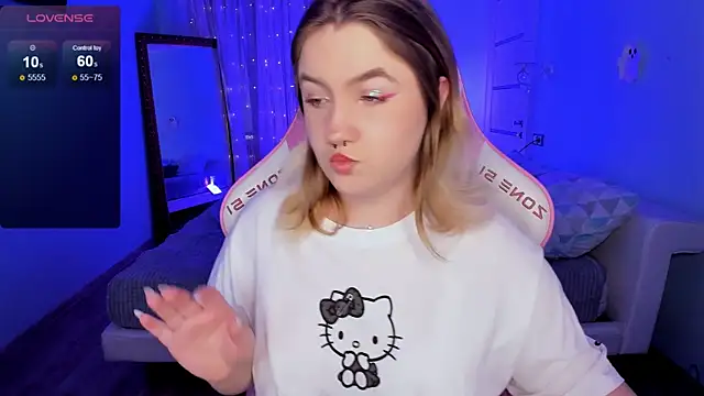 Snapshot of lovelyy_julia chatting on 12-04-25, 08:23 lovelyy julia online show from 12-04-25, 08:23