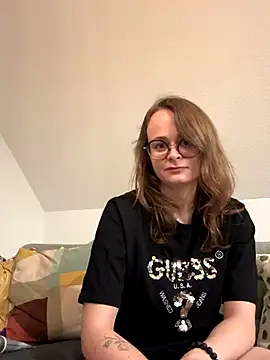 norafack33 online show from 12-14-25, 04:45