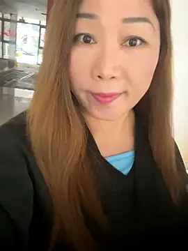 Snapshot of Xiaomili8 chatting on 01-19-26, 04:38 Xiaomili8 online show from 01-19-26, 04:38