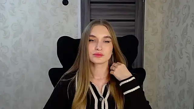 AnyaSmack online show from 12-20-25, 05:09