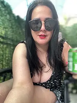 Snapshot of Mary_kansas_bbw chatting on 05-10-26, 02:00 Mary kansas bbw online show from 05-10-26, 02:00