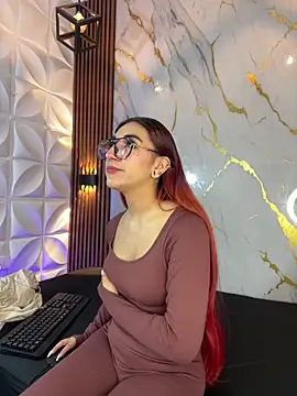 Snapshot of Venus_Bms_ chatting on 12-18-25, 11:38 Venus Bms online show from 12-18-25, 11:38