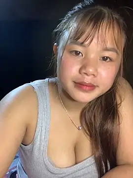 Snapshot of Sug04 chatting on 12-16-25, 01:05 Sug04 online show from 12-16-25, 01:05