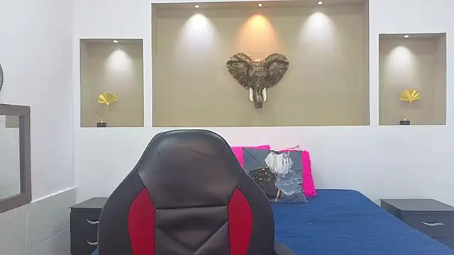 Antonella mc online show from 03-10-26, 12:43