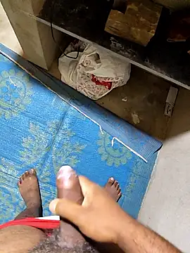 Snapshot of desi_alpha_boy chatting on 01-10-26, 02:13 desi alpha boy online show from 01-10-26, 02:13