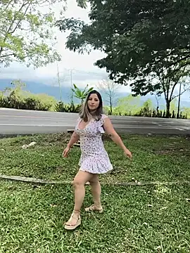 Snapshot of Catalina_ramos chatting on 12-14-25, 07:40 Catalina ramos online show from 12-14-25, 07:40