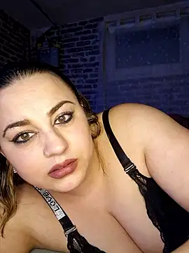 Snapshot of SquirtPassion1995 chatting on 01-08-26, 11:51 SquirtPassion1995 online show from 01-08-26, 11:51