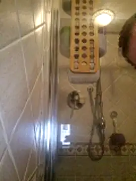 Snapshot of 18cmAndr chatting on 11-26-25, 09:05 18cmAndr online show from 11-26-25, 09:05