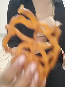 Alpee kumri online show from 01-12-26, 05:07