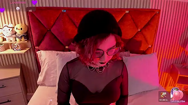 Kiri Velvet online show from 04-28-26, 08:25